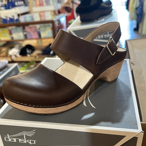 Dansko Women's Brown Leather Mary Jane Shoes - Picture 1 of 1
